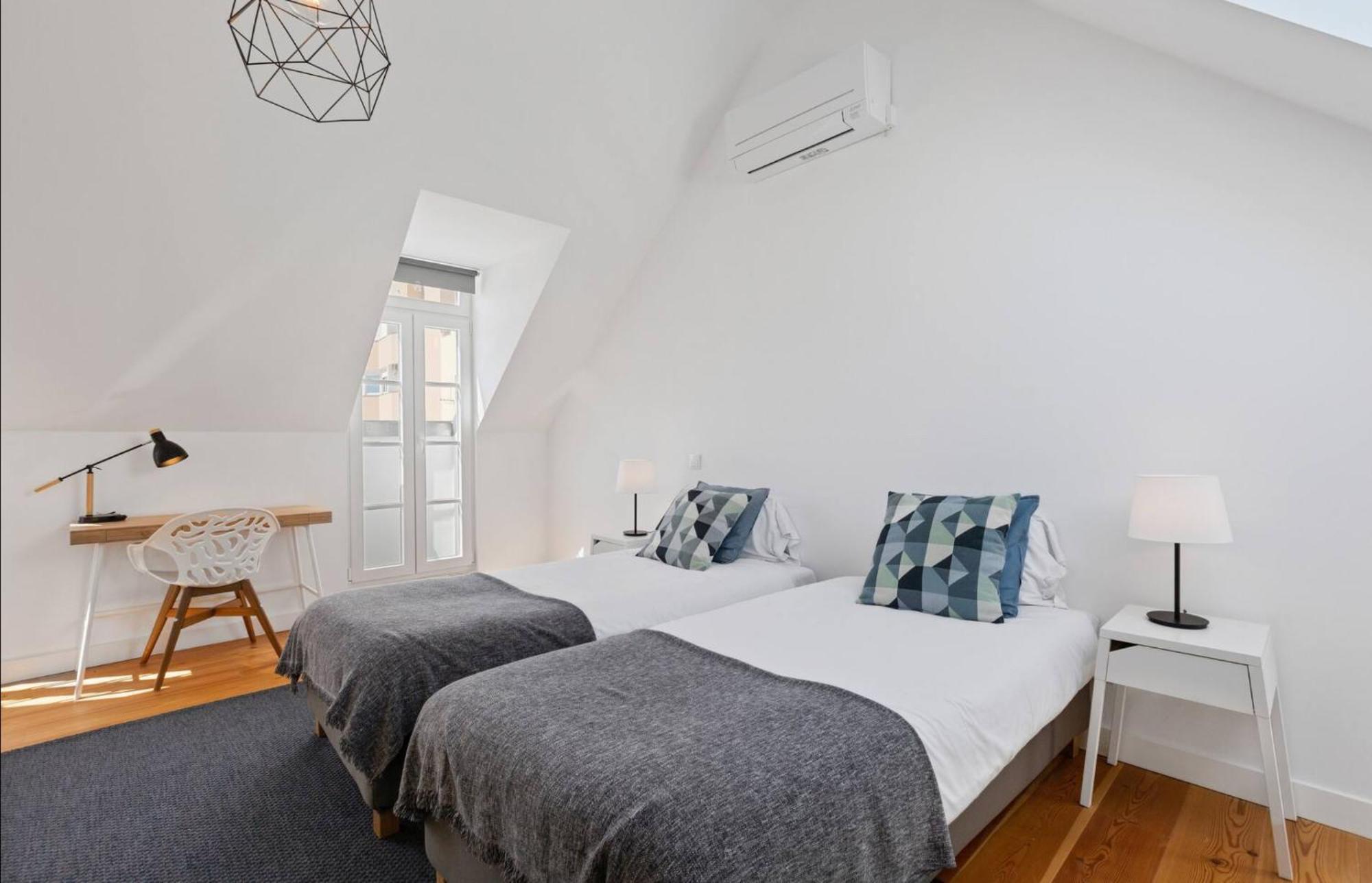 Fantastic Duplex In Private At Graca Lisboa